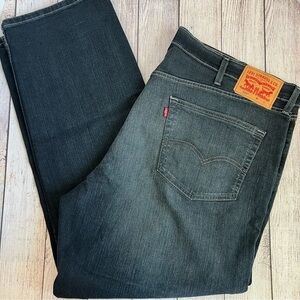 559 Levi’s Strauss & Co Blue Jeans 44 X 32